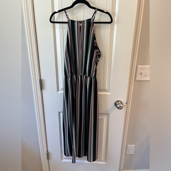 Charming Charlie Dress multi color with tie front size M - Picture 3 of 9